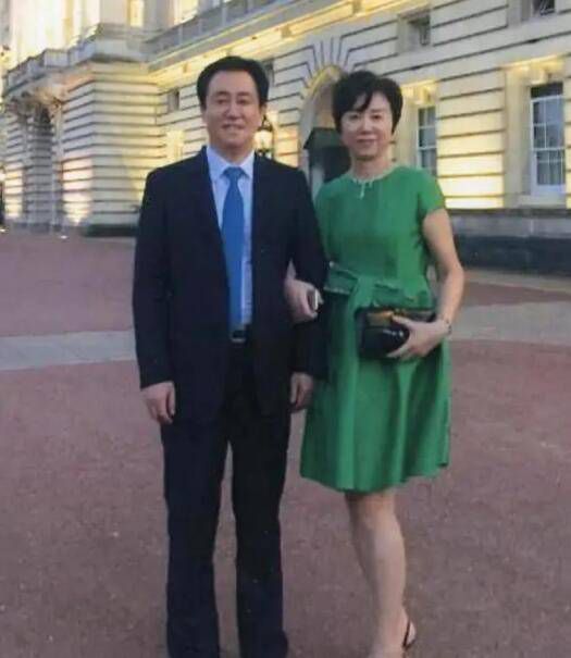 尻妣视频