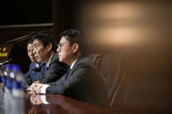 亚洲精品人成网在线播放影院